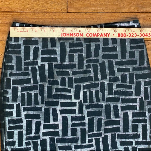 Banana Republic Factory black and silver metallic mini skirt lined holiday Sz 2 - Picture 3 of 11